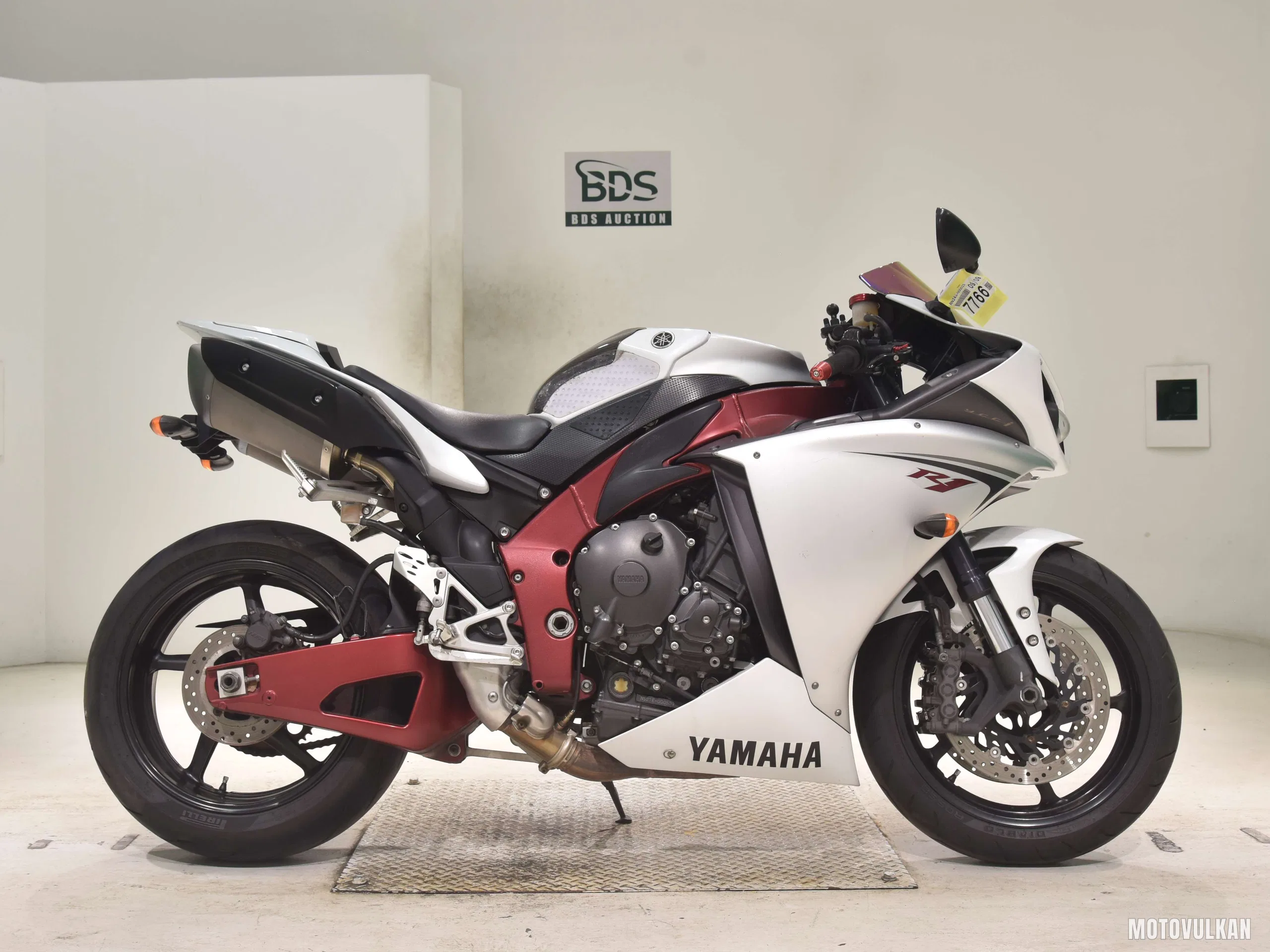 Yamaha YZF-R1