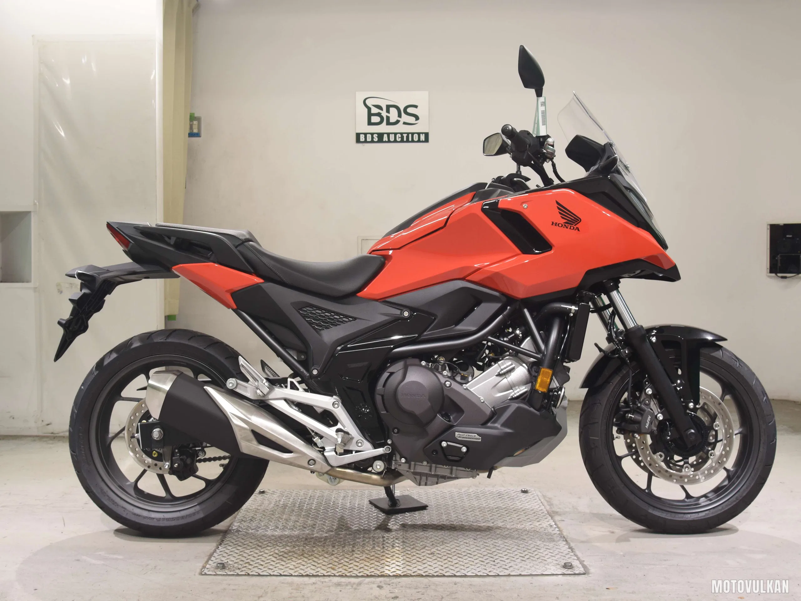 Honda NC750X-3