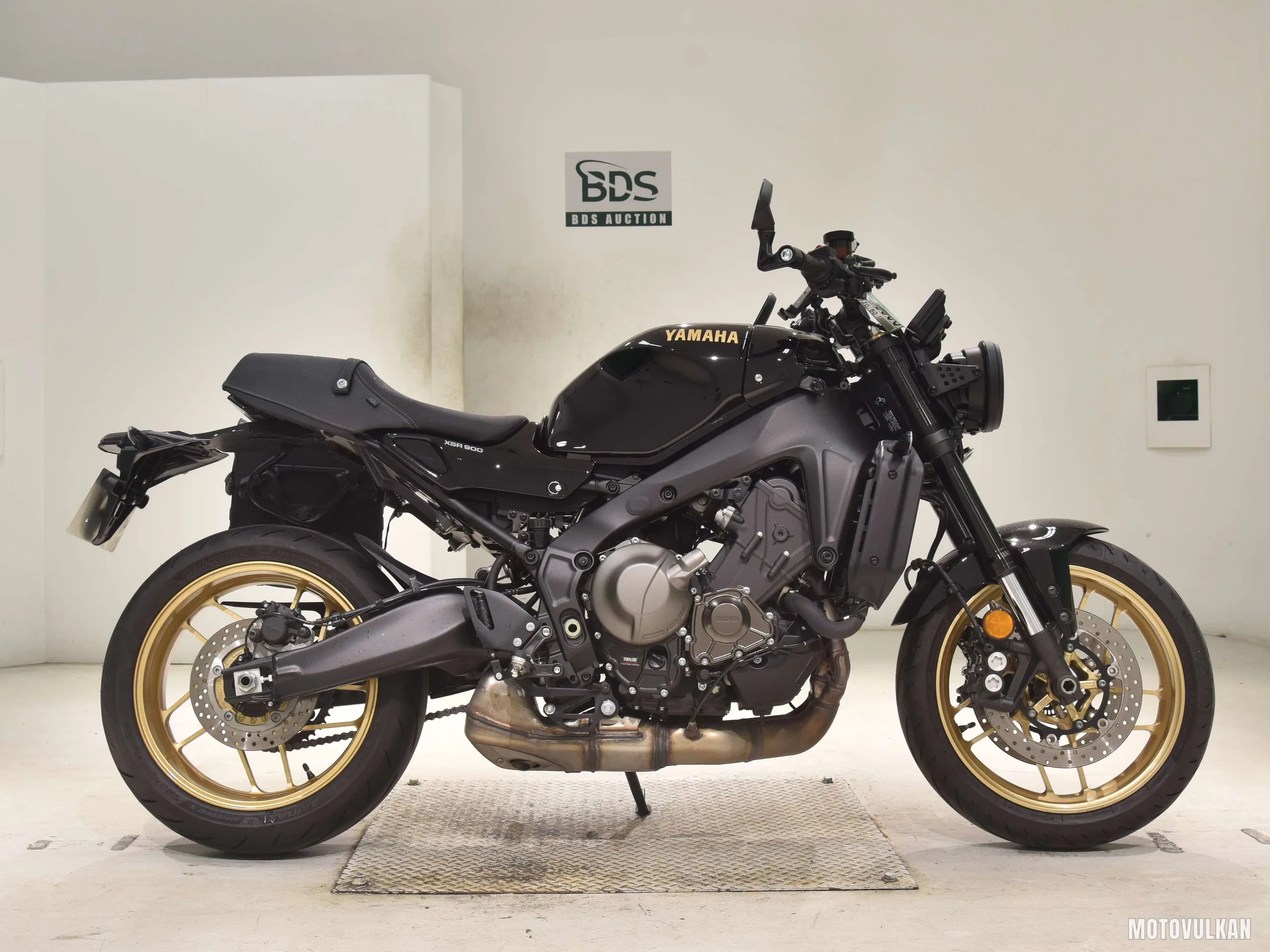 Yamaha XSR900-2