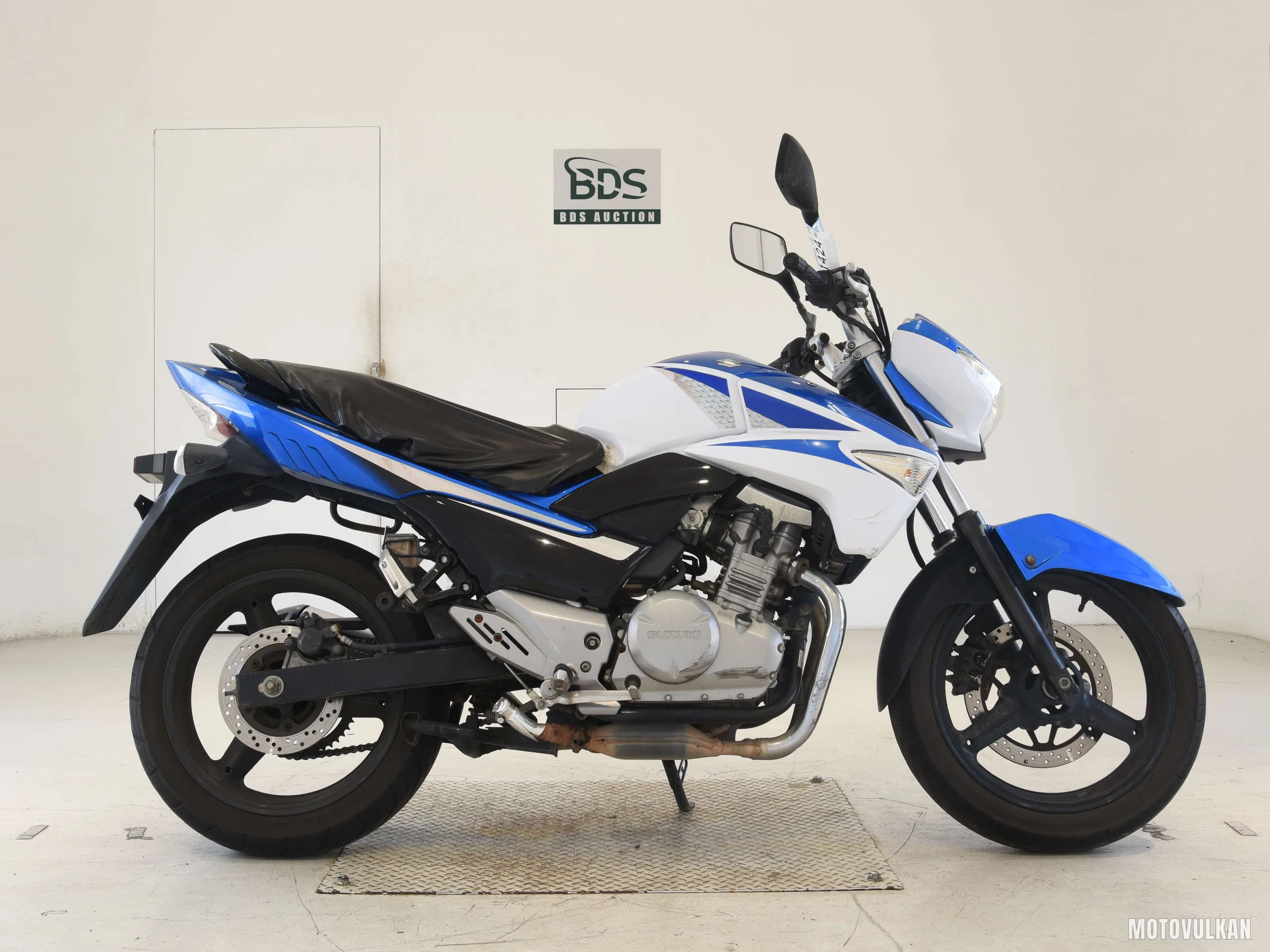 Suzuki GSR250