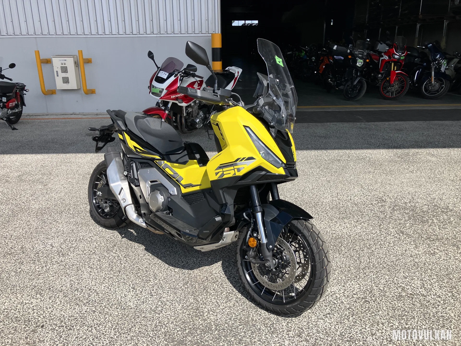 Honda X-Adv