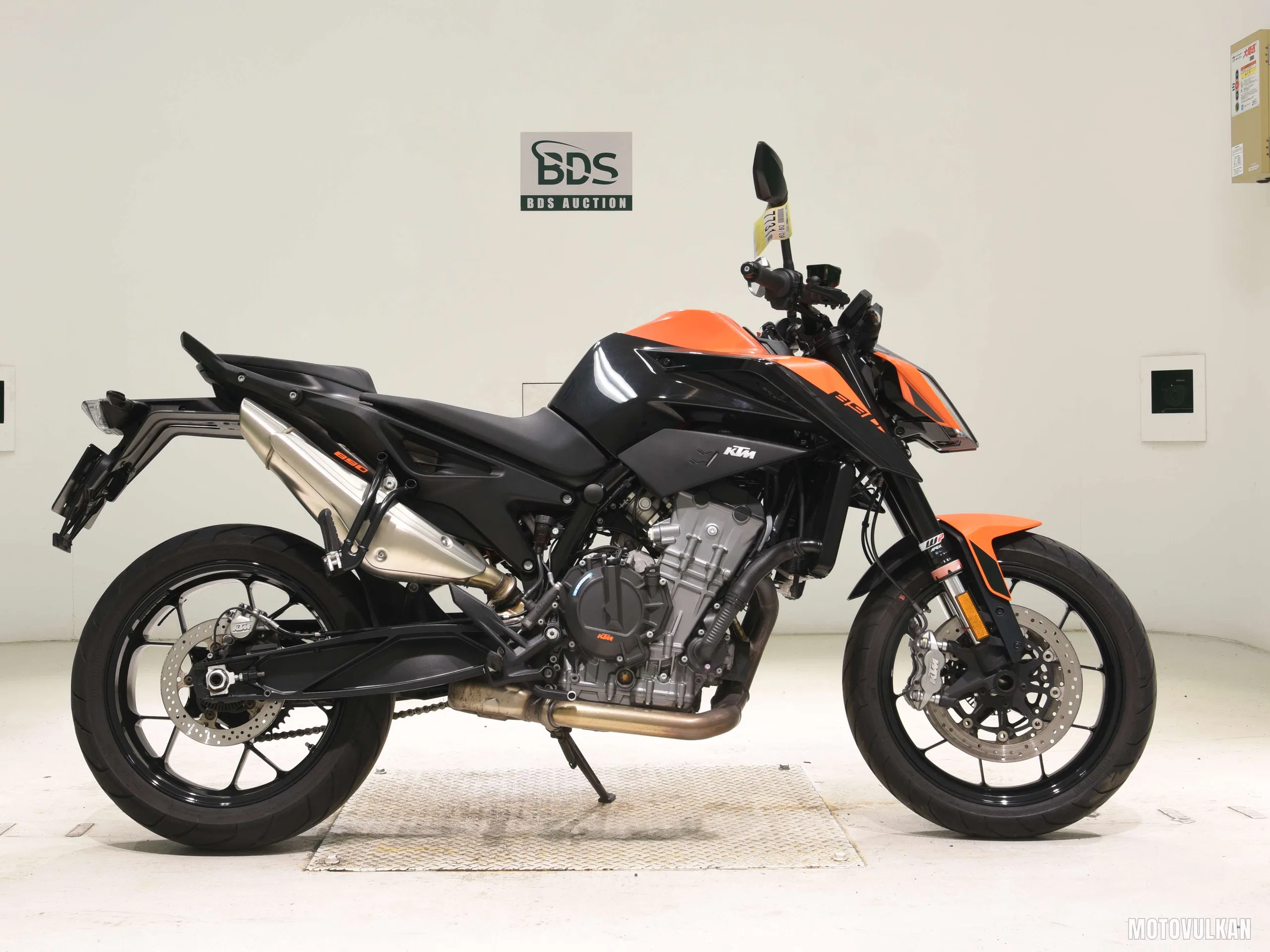  KTM890 DUKE