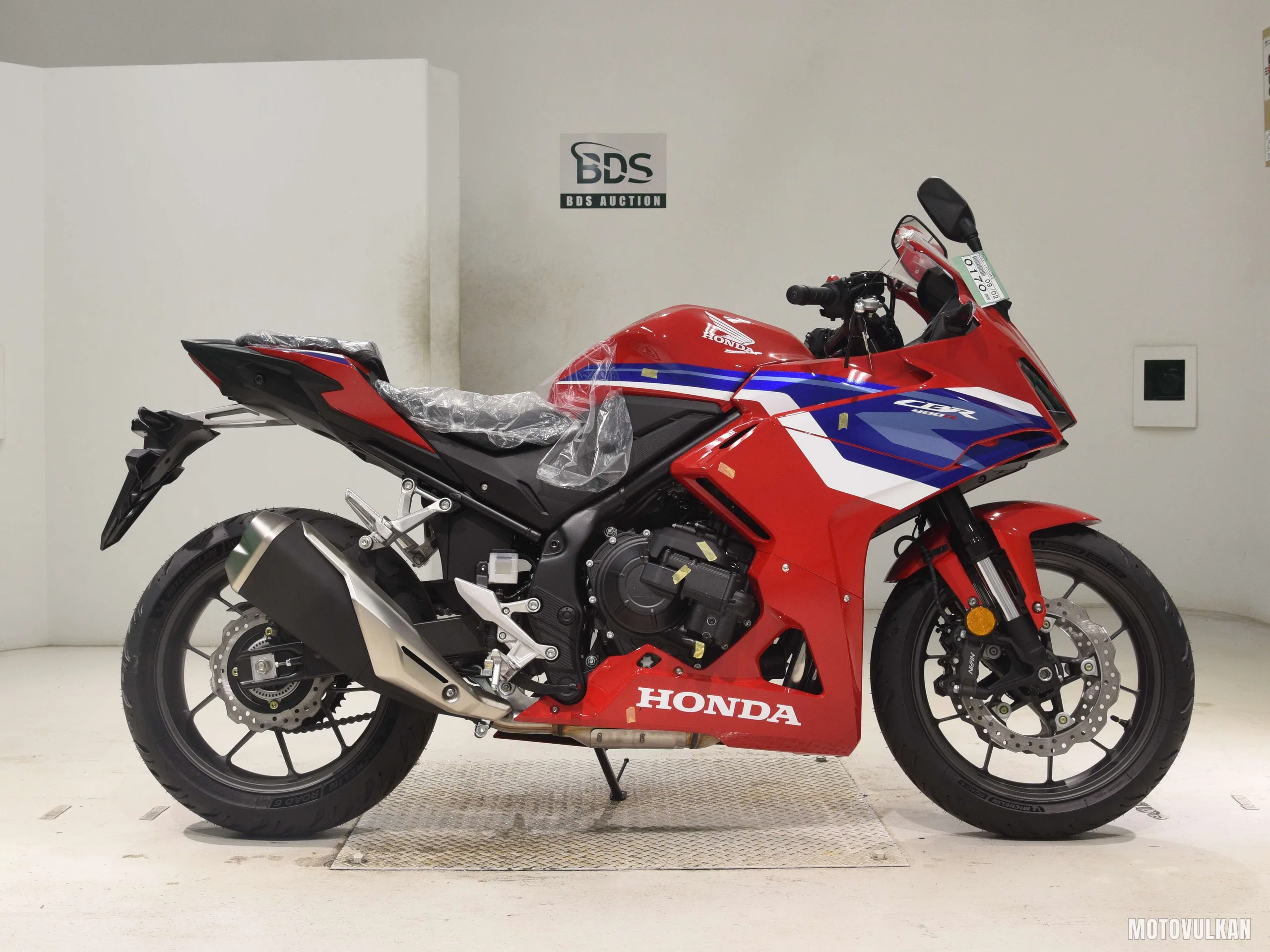 Honda CBR400R-3 E-Clutch