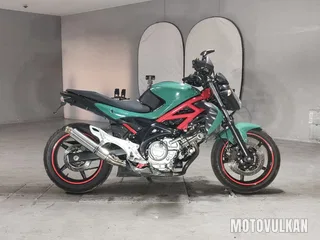 Suzuki Gladius 400