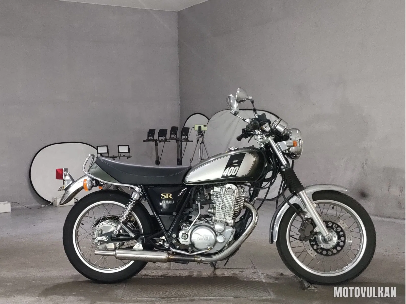 Yamaha SR400