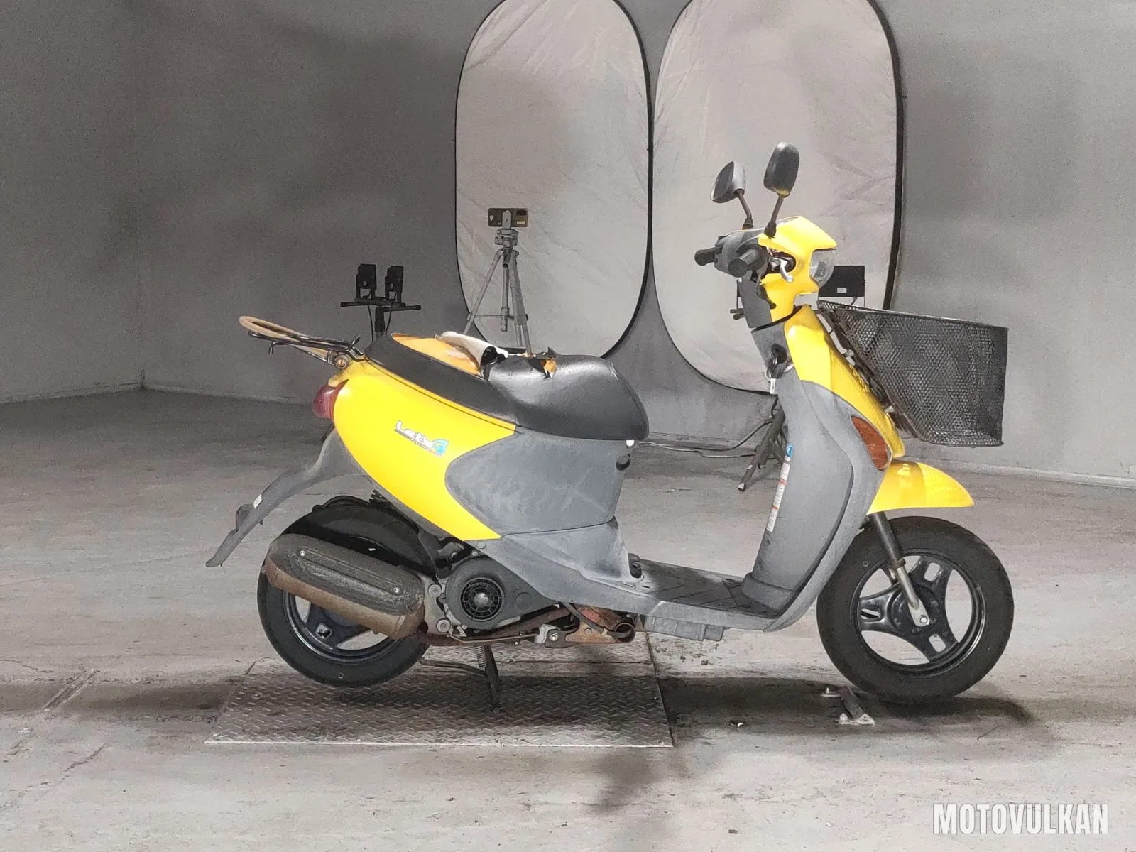 Suzuki Let's 4